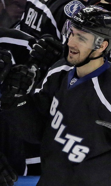 Cedric Paquette, Ben Bishop lead Lightning past Blue Jackets